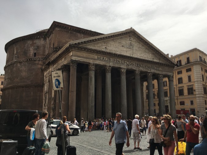 Pantheon, rome, roma, italy, travel, travel blog, adventure